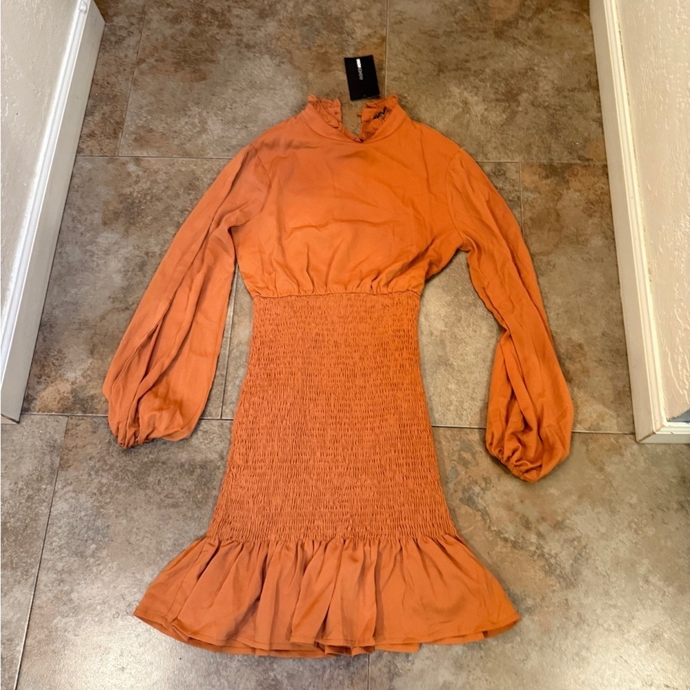 Fashion Nova Elegant Orange Smocked Dress Women’s Sz XS NEW with Tags Lee Riders